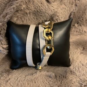 🔥🔥TORY BURCH BRACELET 🔥🔥